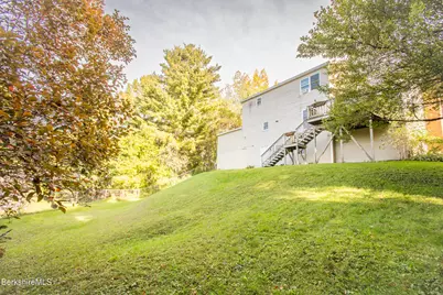 10 Caratina Dr, Pittsfield, MA 01201 - Photo 7