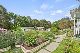 68 Gallup St, North Adams, MA 01247 - Photo 9