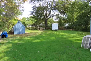 127 Depot St, Cheshire, MA 01225 - Photo 37
