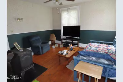 127 Depot St, Cheshire, MA 01225 - Photo 11