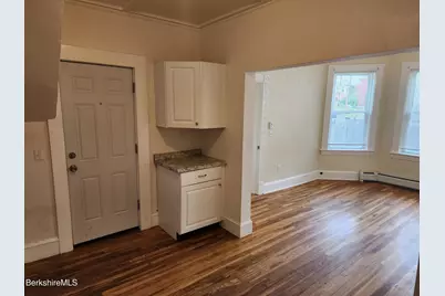 39 Onota St #Unit 1, Pittsfield, MA 01201 - Photo 9