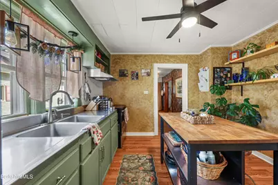 453 Elm St, Pittsfield, MA 01201 - Photo 27
