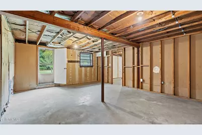 37 Broadview Ter, Pittsfield, MA 01201 - Photo 25