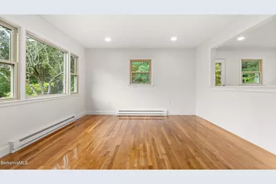 37 Broadview Ter, Pittsfield, MA 01201 - Photo 7