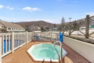 9123 Mountainside Dr, Hancock, MA 01237 - Photo 45