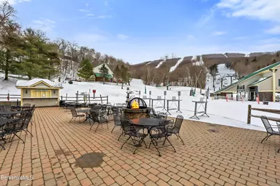 9123 Mountainside Dr, Hancock, MA 01237 - Photo 69