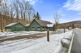 9123 Mountainside Dr, Hancock, MA 01237 - Photo 73
