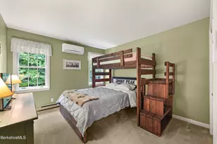 9123 Mountainside Dr, Hancock, MA 01237 - Photo 31