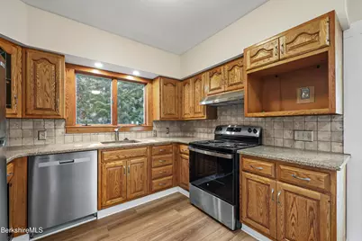 64-66 Stratford Ave, Pittsfield, MA 01201 - Photo 23