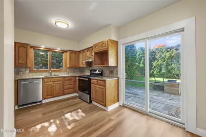 64-66 Stratford Ave, Pittsfield, MA 01201 - Photo 21