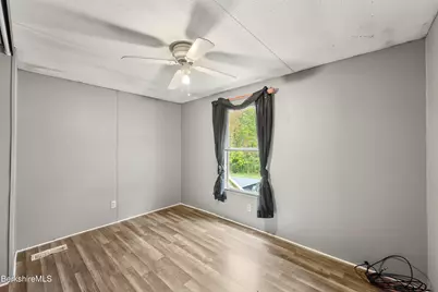 [Address not provided], Hinsdale, MA 01235 - Photo 19