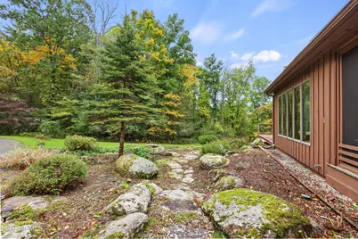525 Rote Hill Rd, Sheffield, MA 01257 - Photo 11