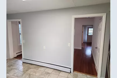 126 High St, Pittsfield, MA 01201 - Photo 3