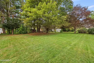 25 Brighton Ave, Pittsfield, MA 01201 - Photo 39