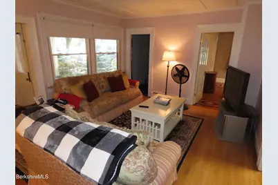 9 Summer St, Adams, MA 01220 - Photo 17