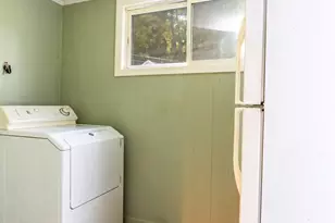1020 Williams St, Pittsfield, MA 01201 - Photo 17