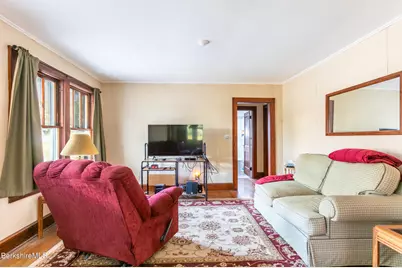1020 Williams St, Pittsfield, MA 01201 - Photo 5