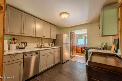 31 Old Carriage Rd, Becket, MA 01223 - Photo 9