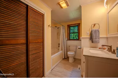 31 Old Carriage Rd, Becket, MA 01223 - Photo 17