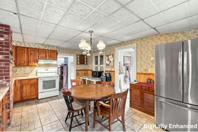 85 Clarendon St, Pittsfield, MA 01201 - Photo 13