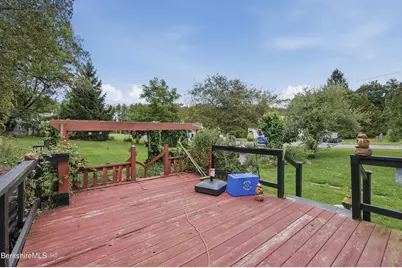 85 Clarendon St, Pittsfield, MA 01201 - Photo 35