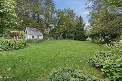 85 Clarendon St, Pittsfield, MA 01201 - Photo 43