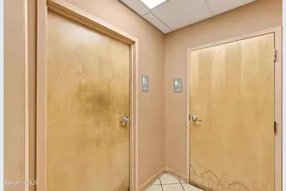100 Fenn St, Pittsfield, MA 01201 - Photo 25