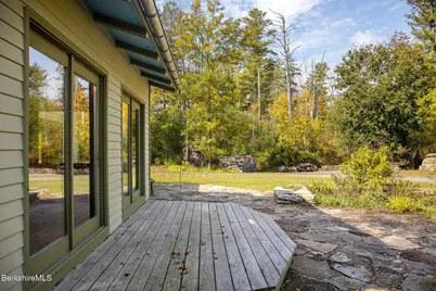 14 Glendale Middle Rd, Stockbridge, MA 01262 - Photo 9