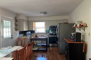 43 Doreen St, Pittsfield, MA 01201 - Photo 9