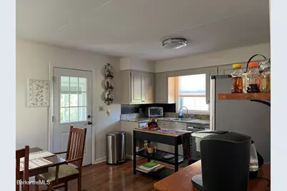 43 Doreen St, Pittsfield, MA 01201 - Photo 11