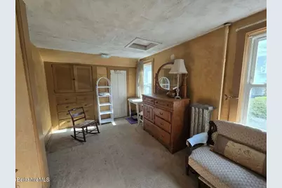 36 Randall St, Adams, MA 01220 - Photo 13