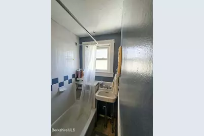 36 Randall St, Adams, MA 01220 - Photo 11