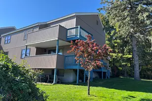 7 Rolling Hills Condominium, Lenox, MA 01240 - Photo 3