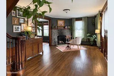 41 Quincy St, North Adams, MA 01247 - Photo 5