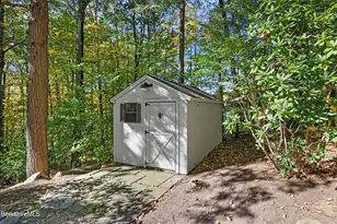 34 Pixley Hill Rd, West Stockbridge, MA 01266 - Photo 35