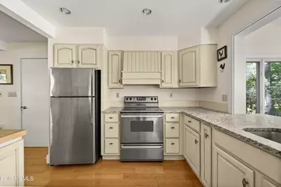 34 Pixley Hill Rd, West Stockbridge, MA 01266 - Photo 9