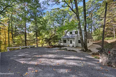 34 Pixley Hill Rd, West Stockbridge, MA 01266 - Photo 3