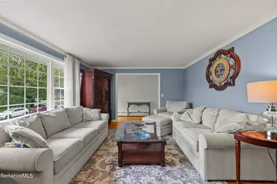 4 Glendale Dr, Adams, MA 01220 - Photo 9