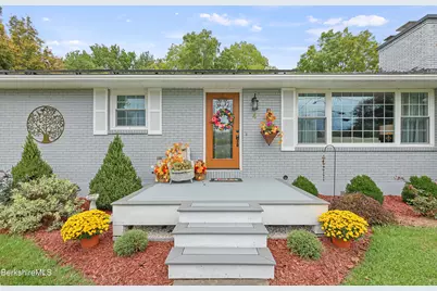 4 Glendale Dr, Adams, MA 01220 - Photo 3