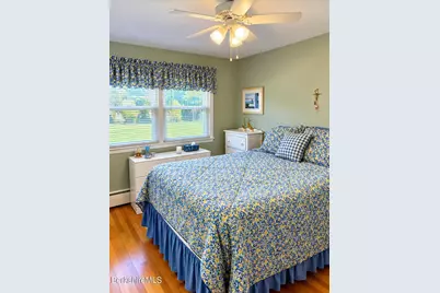 102 Tor Ct, Pittsfield, MA 01201 - Photo 15