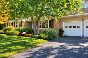 102 Tor Ct, Pittsfield, MA 01201 - Photo 1