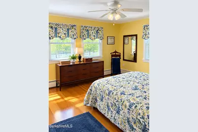 102 Tor Ct, Pittsfield, MA 01201 - Photo 13