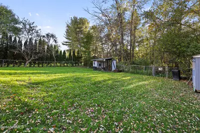 9 Redmond Ln, Pittsfield, MA 01201 - Photo 39