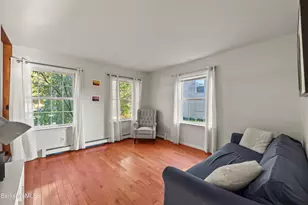 9 Redmond Ln, Pittsfield, MA 01201 - Photo 7