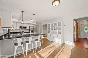 9 Redmond Ln, Pittsfield, MA 01201 - Photo 15