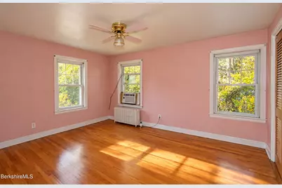 20 Alfred Dr, Pittsfield, MA 01201 - Photo 25