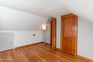90 Euclid Ave, Pittsfield, MA 01201 - Photo 17