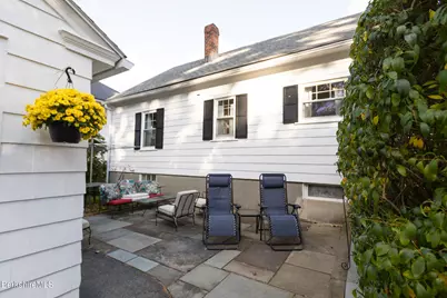 90 Euclid Ave, Pittsfield, MA 01201 - Photo 31