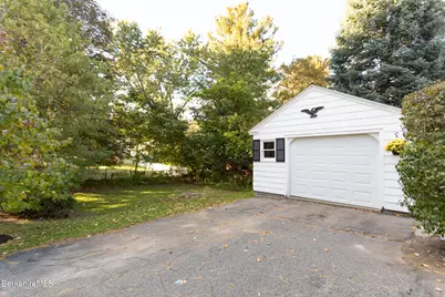 90 Euclid Ave, Pittsfield, MA 01201 - Photo 35
