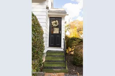 90 Euclid Ave, Pittsfield, MA 01201 - Photo 33